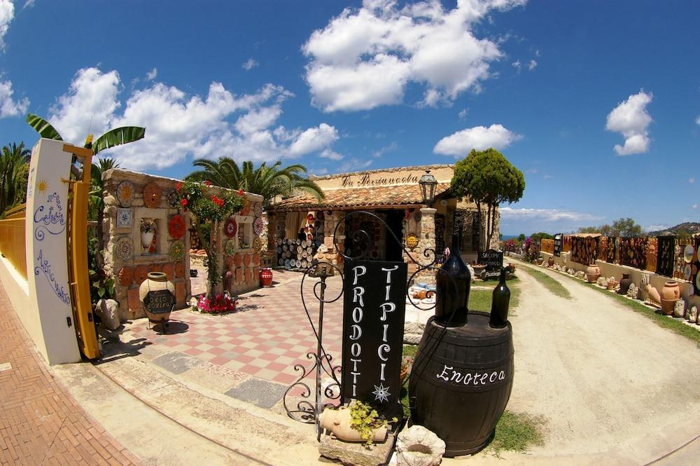 Hotel Residence Costa Azzurra Capo Vaticano Exterior photo