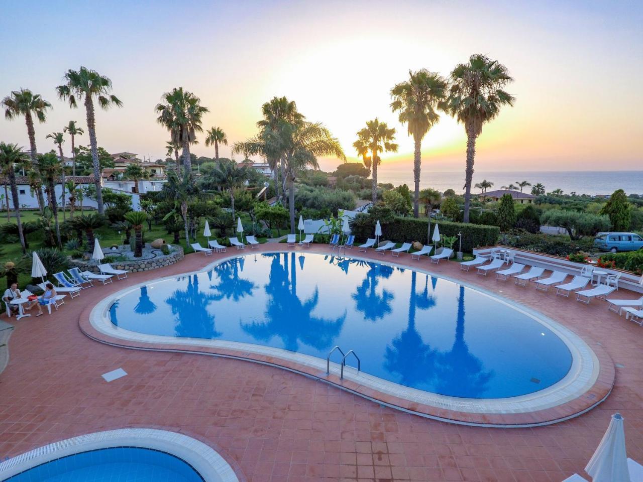 Hotel Residence Costa Azzurra Capo Vaticano Exterior photo